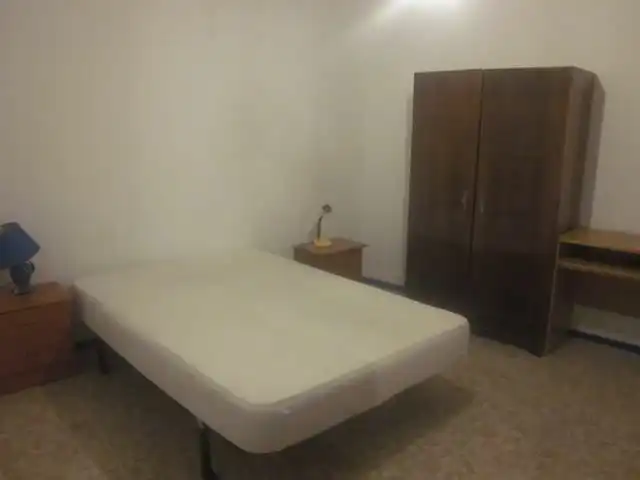 Flat for rent in Rúa das Oblatas, Campus Sur - Santa Marta