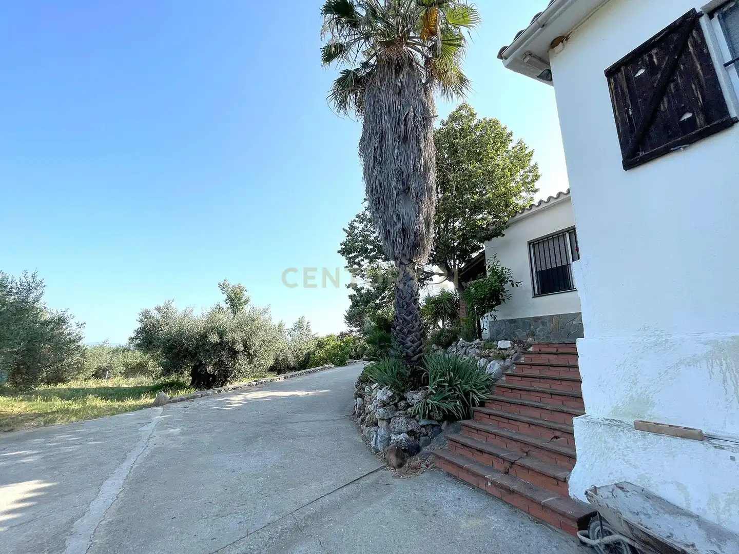 Exterior view of Houses for sale in Terrassa  with Air Conditioner, Private garden and Storage room