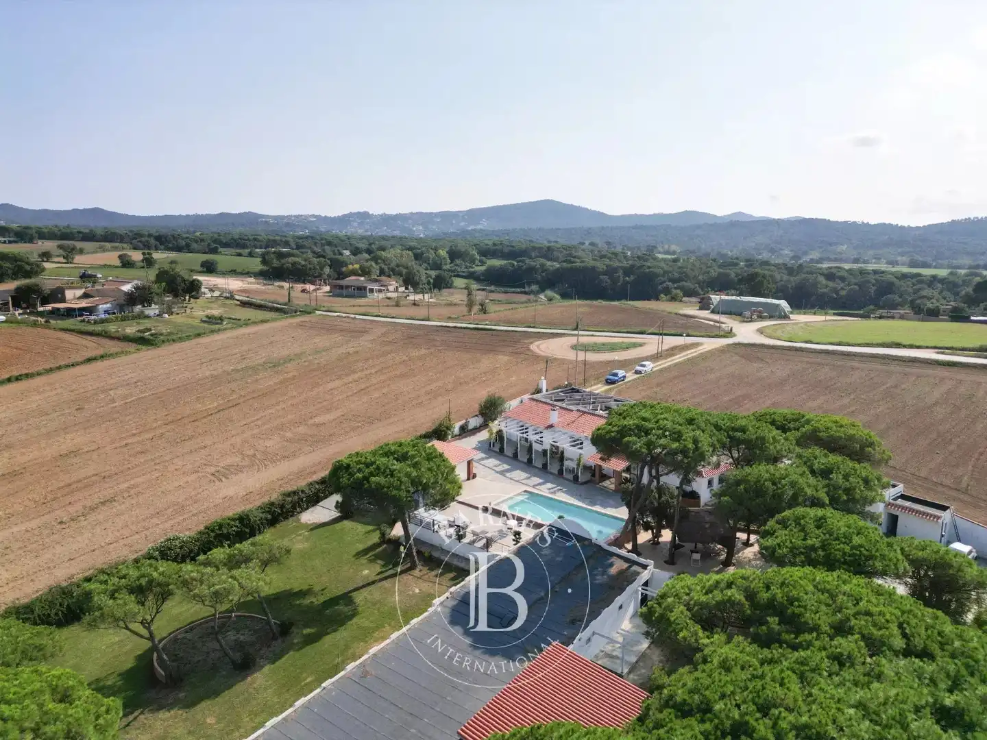 Country homes for sale in Montbarbat