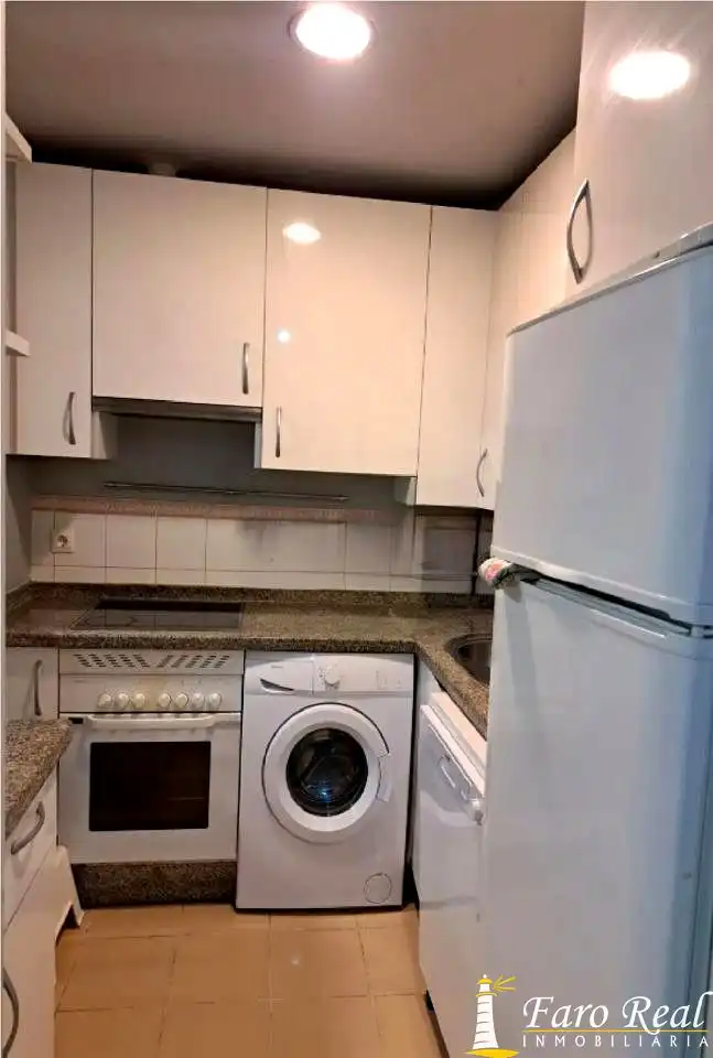 Cuina de Planta baixa en venda en Sanlúcar de Barrameda amb Aire condicionat, Terrassa i Piscina comunitària