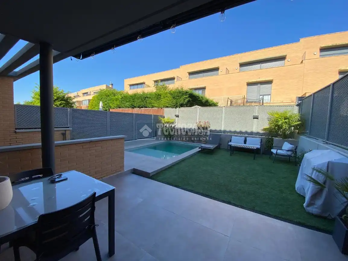Terraza de Casa adosada en venta en Cuarte de Huerva con Aire acondicionado y Calefacción