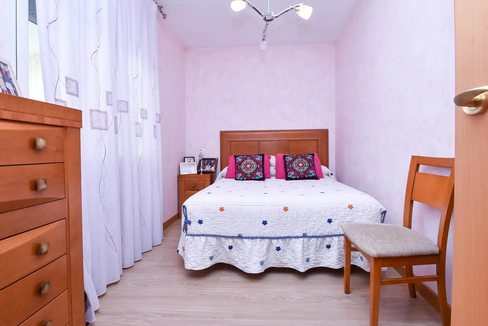 Bedroom of Houses for sale in Illescas  with Air Conditioner, Private garden and Parquet flooring