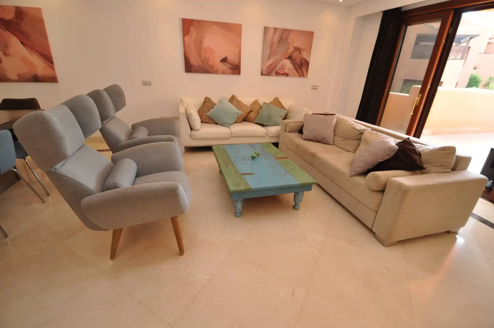 Wohnzimmer von Dachboden zur Miete in Estepona mit Klimaanlage, Heizung und Terrasse