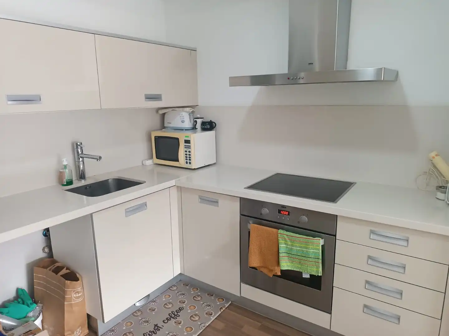 Cuina de Pis en venda en Manresa amb Aire condicionat, Calefacció i Balcó