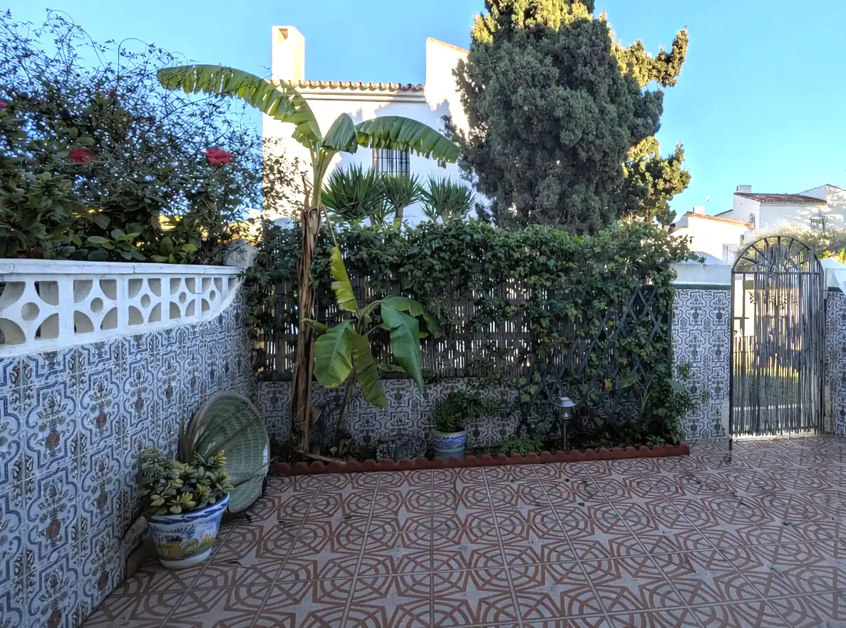 Jardín de Casa adosada en venta en Rincón de la Victoria con Aire acondicionado, Terraza y Amueblado