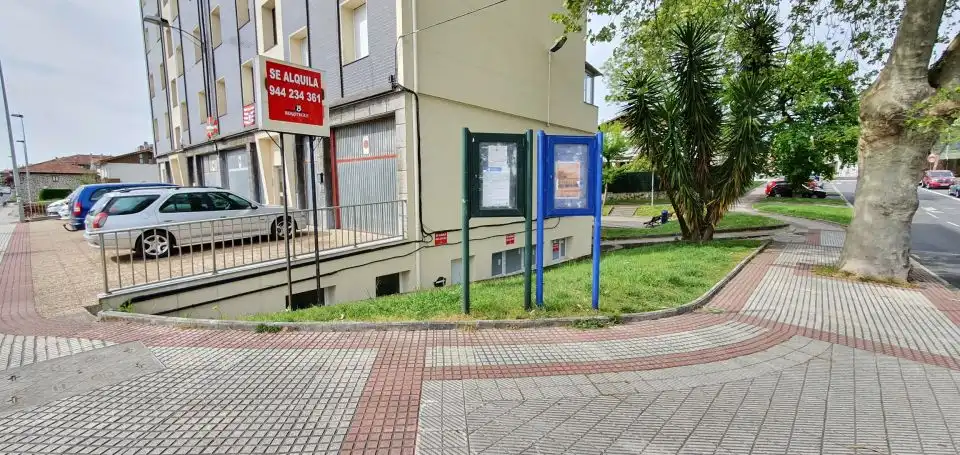 Parking de Local de alquiler en Loiu