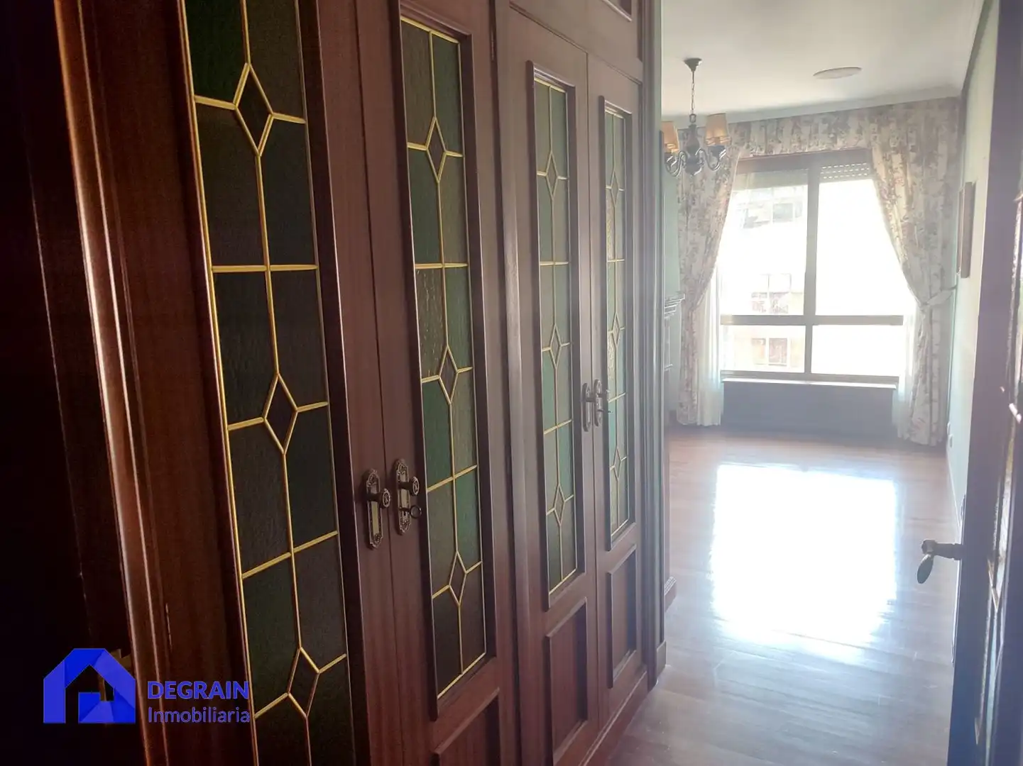 Piso de alquiler en Oviedo  con Terraza y Trastero