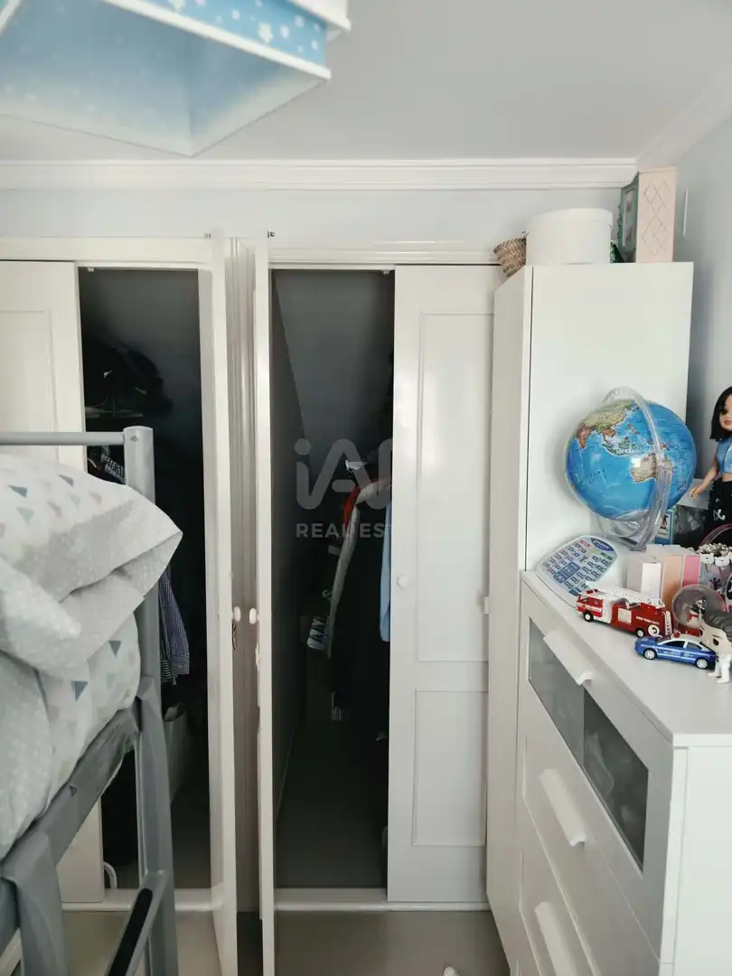 Schlafzimmer von Dachboden zum Verkauf in Bornos mit Klimaanlage und Heizung