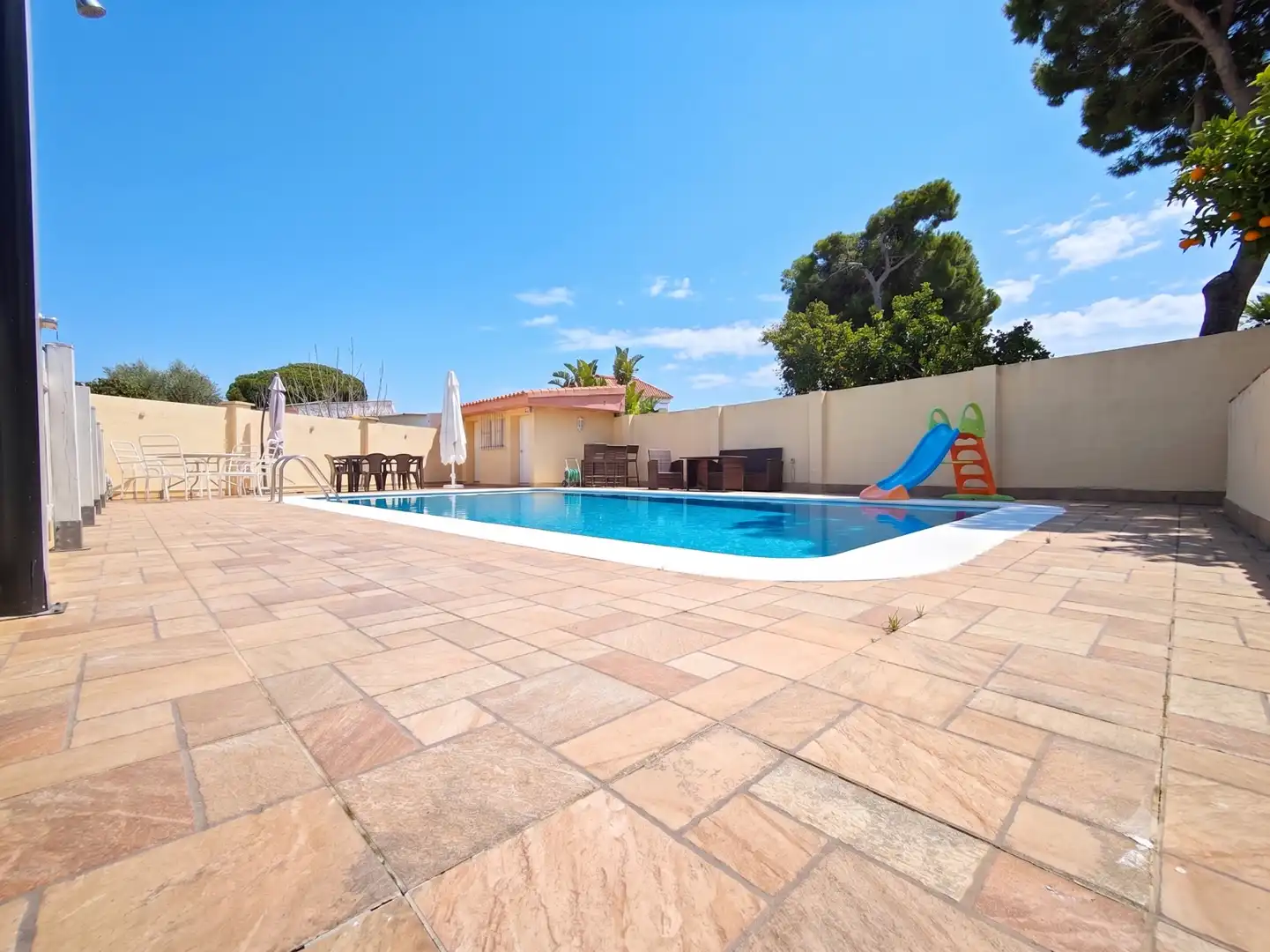 Piscina de Casa o chalet en venta en El Puerto de Santa María con Aire acondicionado, Calefacción y Jardín privado