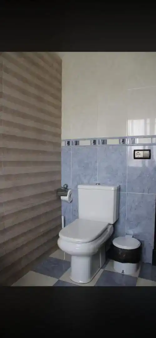 Bany de Casa o xalet en venda en La Rambla amb Piscina, Moblat i Forn