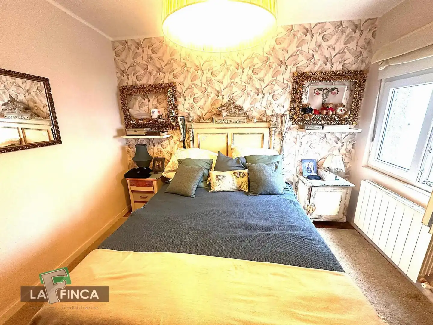 Bedroom of Flat for sale in Oviedo   with Heating and Furnished