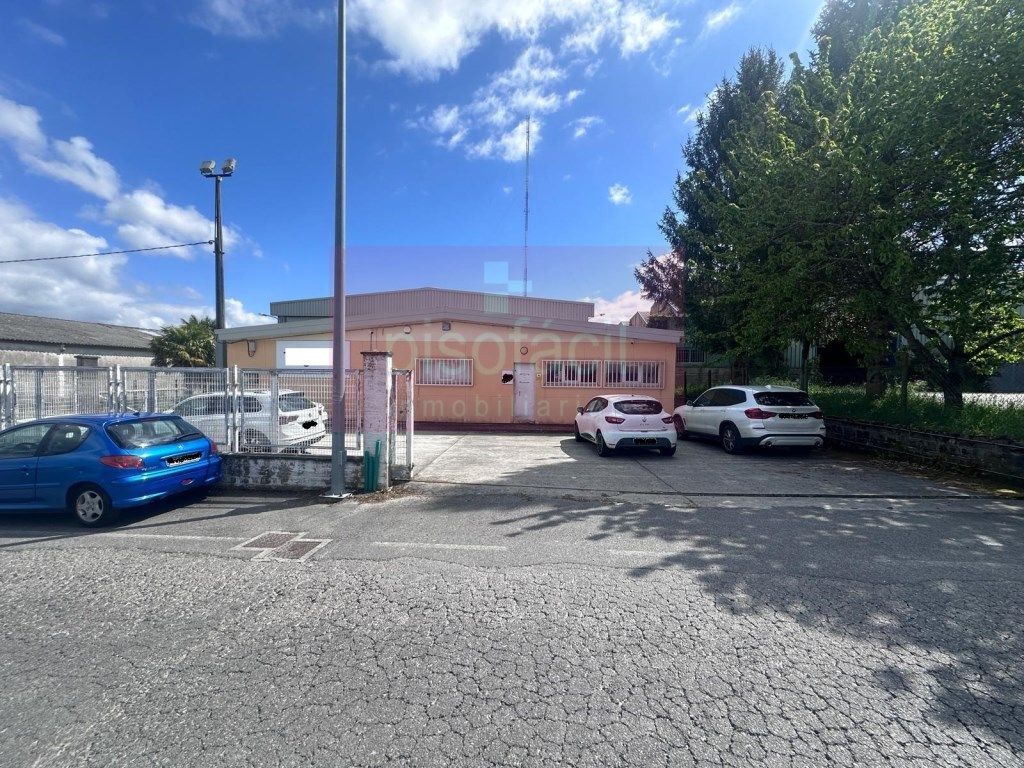 Parking de Nave industrial en venta en Lugo Capital