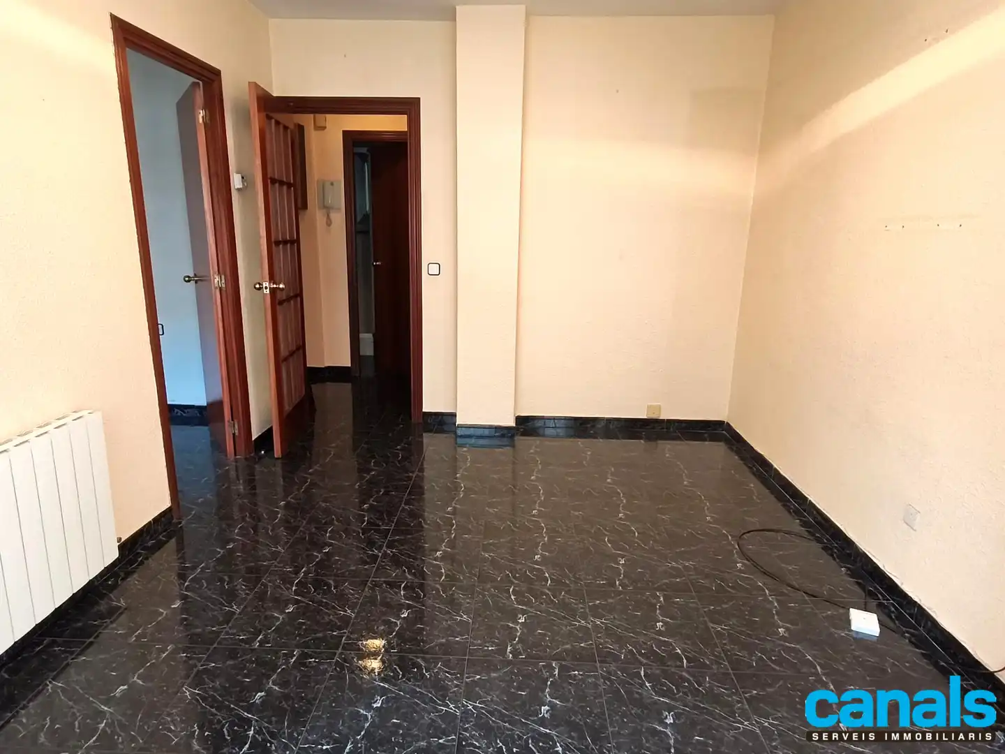 Flat for sale in Cerdanyola del Vallès  with Heating, Oven and Balcony