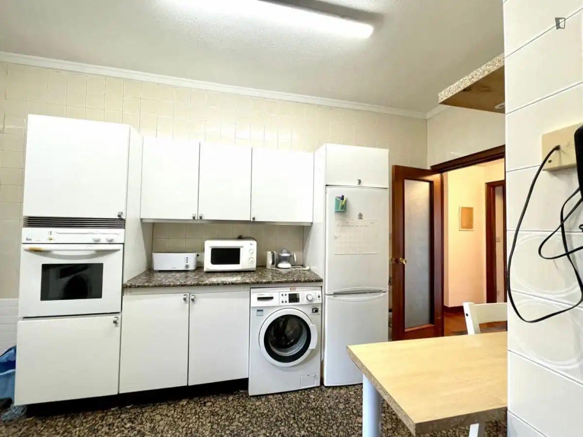 Room in Castaños - Begoñaibarra