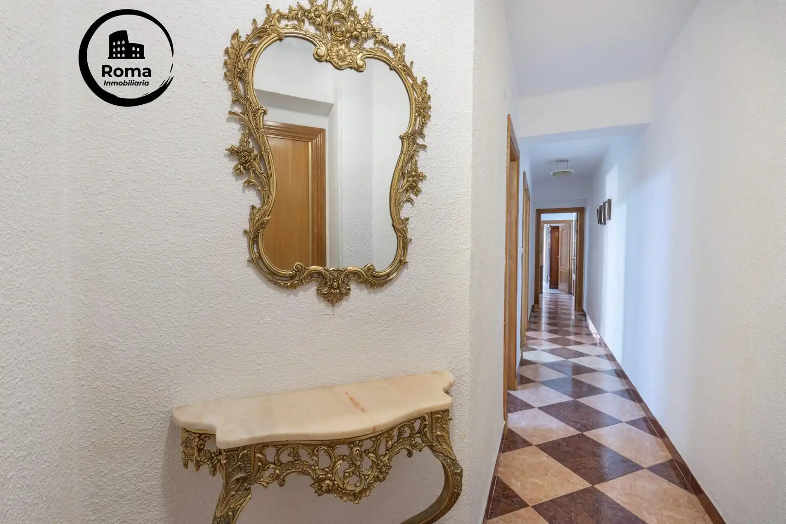 Piso en venta en Granada con Terraza, Amueblado y Balcón