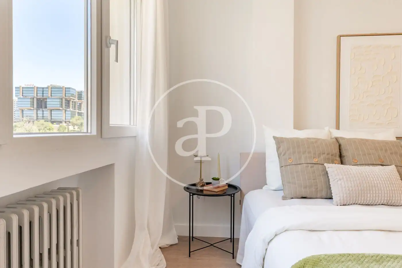 Bedroom of Flat for sale in Madrid  with Air Conditioner, Heating and Terrace