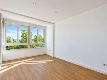 Flat with balcony for sale in Carretera CARRETERA DE CARMONA