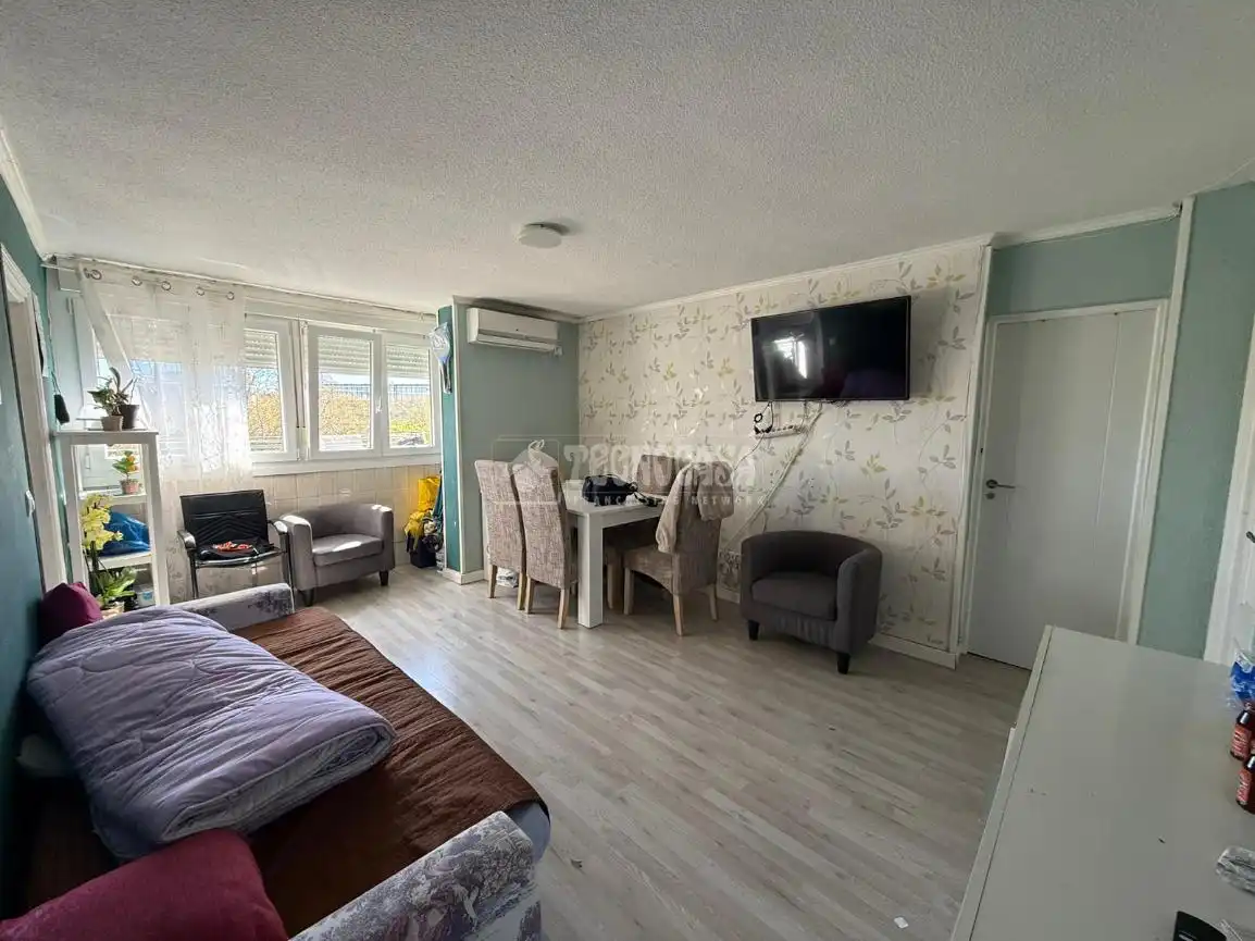 Schlafzimmer von Wohnung zum Verkauf in Madrid