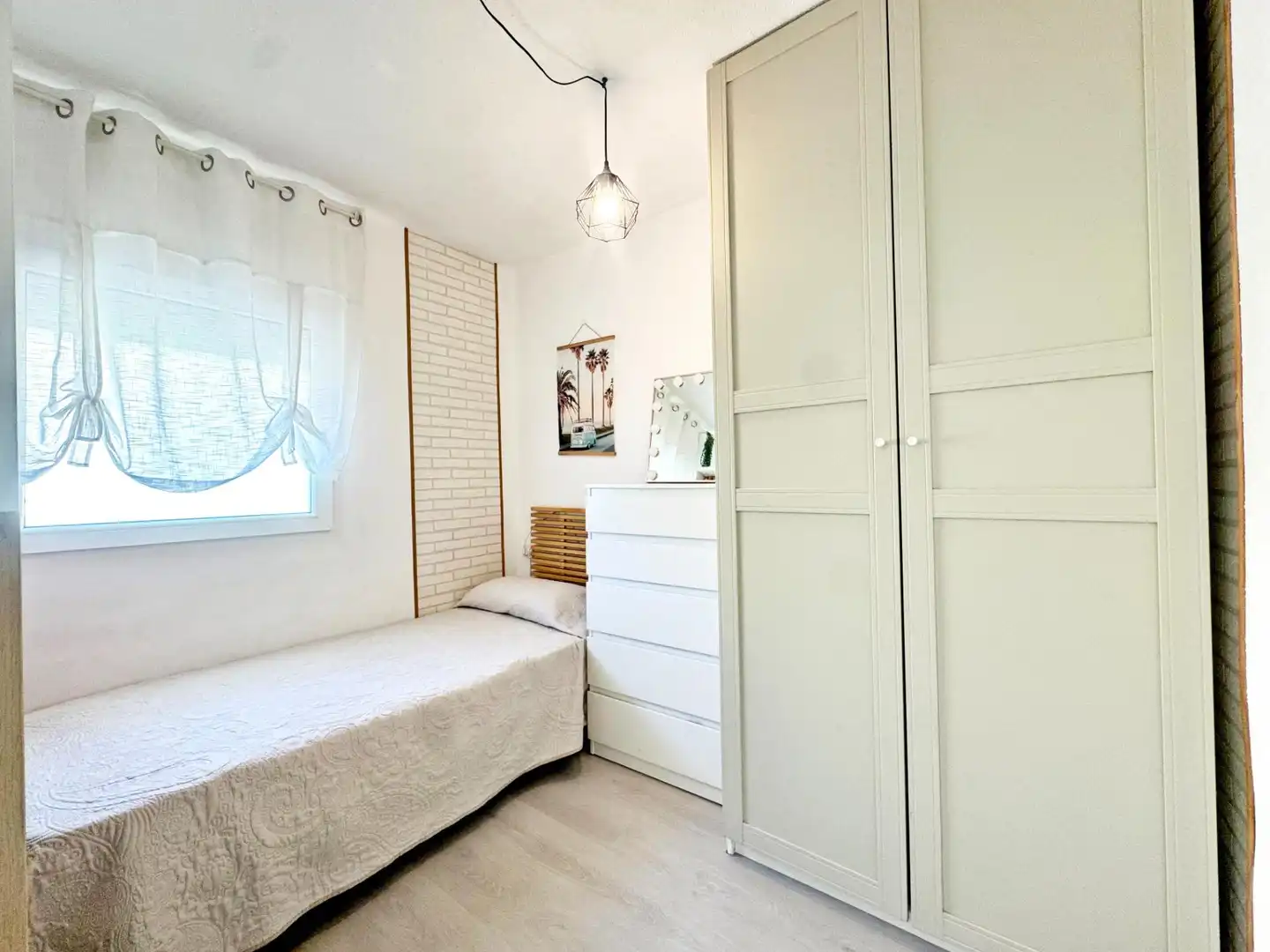 Habitación de Piso en venta en Málaga con Aire acondicionado, Terraza y Amueblado