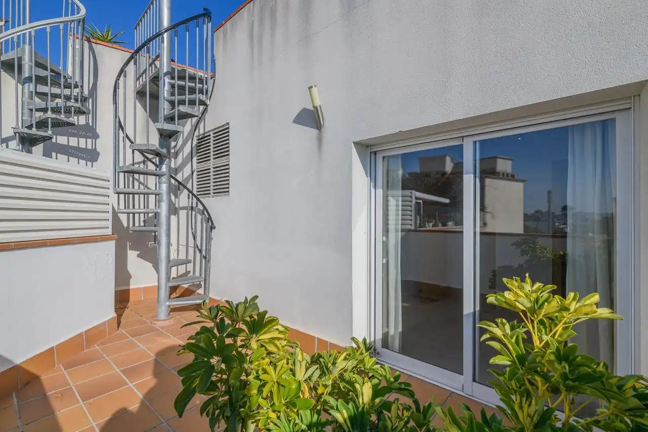Terraza de Ático en venta en Sitges con Calefacción, Terraza y Balcón