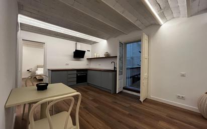 Cuina de Pis en venda en  Barcelona Capital amb Calefacció, Parquet i Balcó