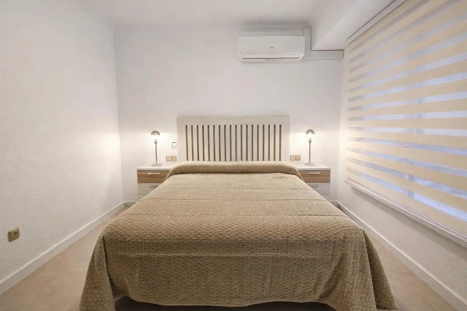 Habitación de Apartamento en venta en Santa Pola con Aire acondicionado y Amueblado
