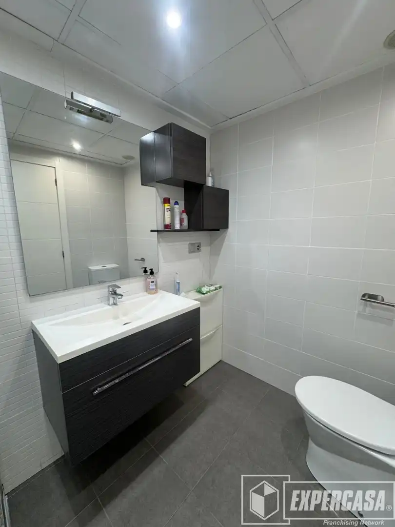 Baño de Piso en venta en Beniparrell con Aire acondicionado, Parquet y Amueblado