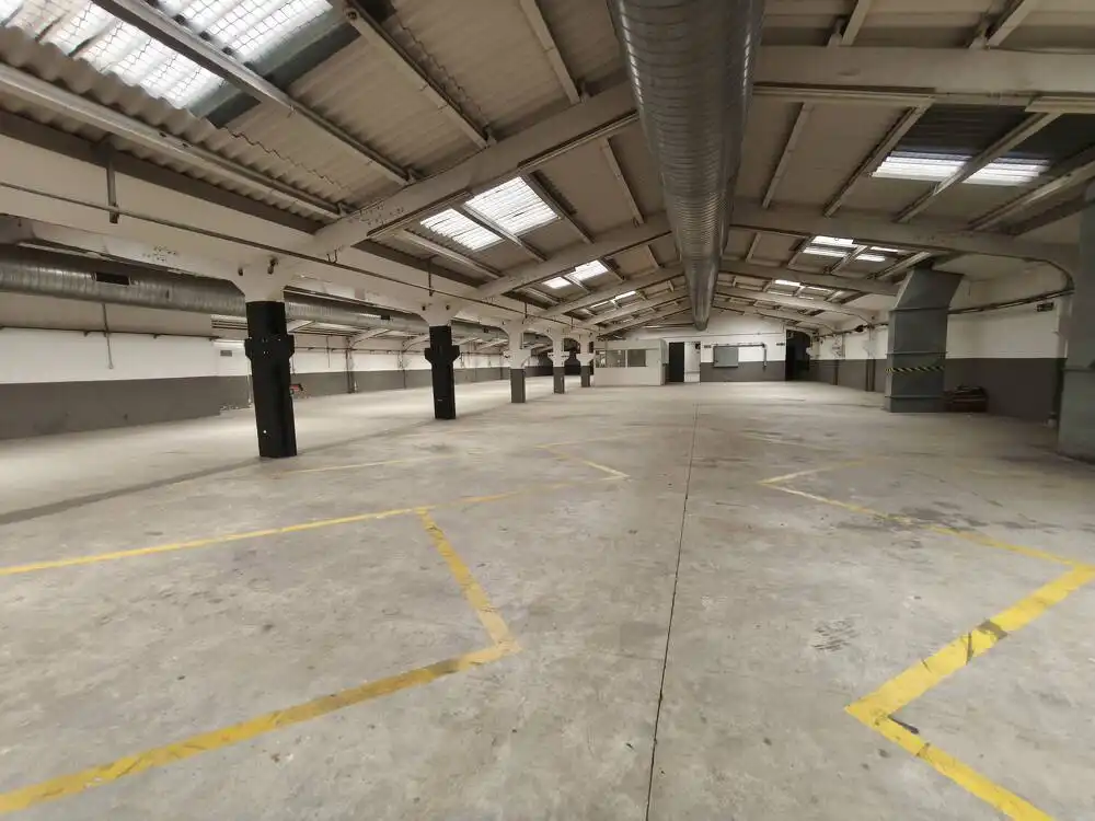 Industrial building to rent in Almeda - El Corte Inglés, imagen 16