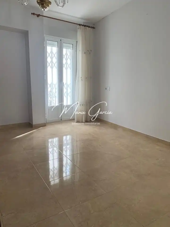 Schlafzimmer von Einfamilien-Reihenhaus zum Verkauf in Cuevas de San Marcos mit Terrasse, Balkon und Internet