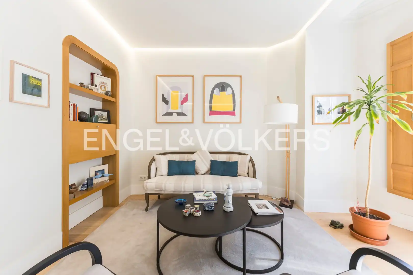 Sala de estar de Piso de alquiler en Madrid con Aire acondicionado, Calefacción y Amueblado