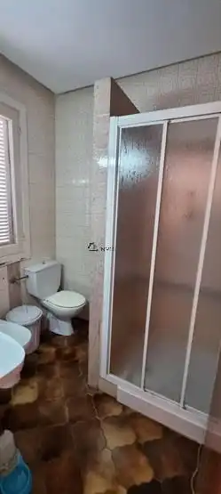 Bany de Casa o xalet en venda en Pontevedra Capital  amb Calefacció, Jardí privat i Terrassa