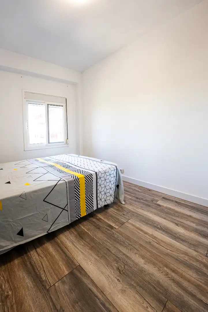 Habitación de Piso en venta en Tarragona con Parquet, Terraza y Amueblado