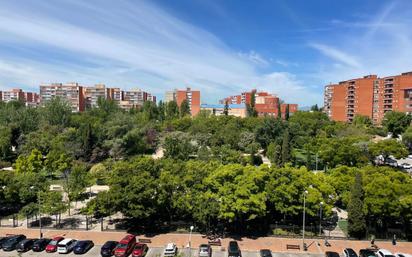 Exterior view of Flat for sale in Fuenlabrada  with Terrace