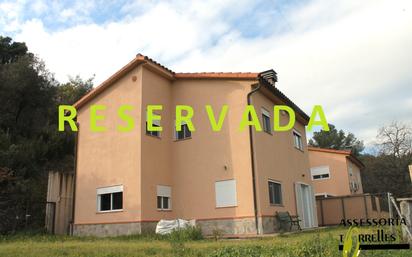 Exterior view of Single-family semi-detached for sale in Torrelles de Llobregat  with Heating, Private garden and Furnished