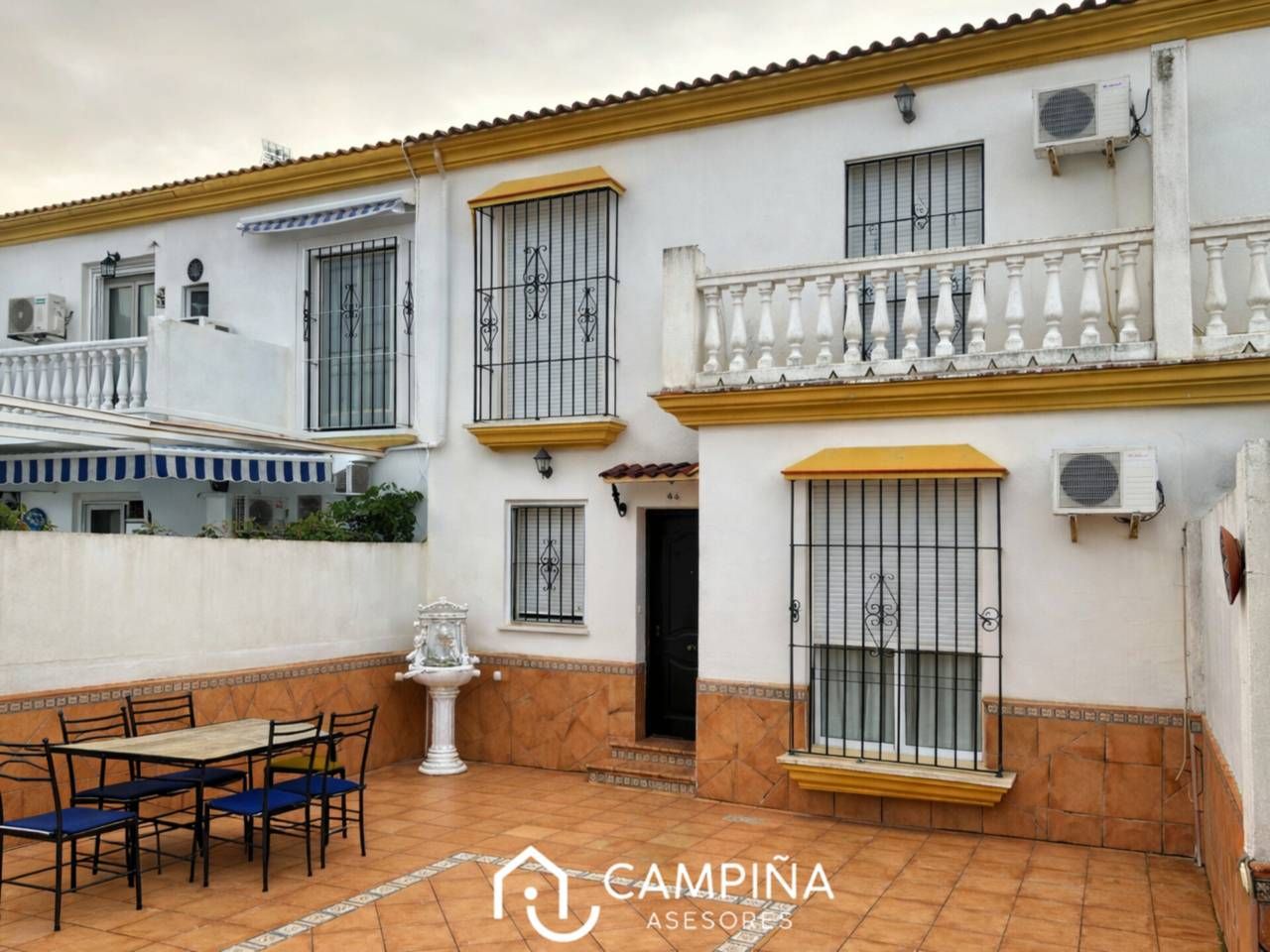 Jardí de Casa adosada en venda en Beas amb Aire condicionat, Terrassa i Moblat