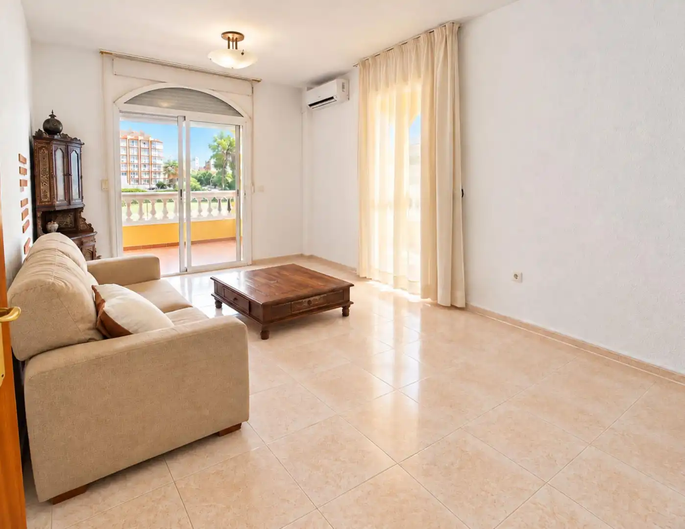 Sala d'estar de Planta baixa en venda en Solymar