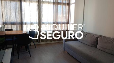 Foto 3 de Pis de lloguer a Perdiguera, Los Guindos - Parque Mediterráneo - Santa Paula, Málaga Capital