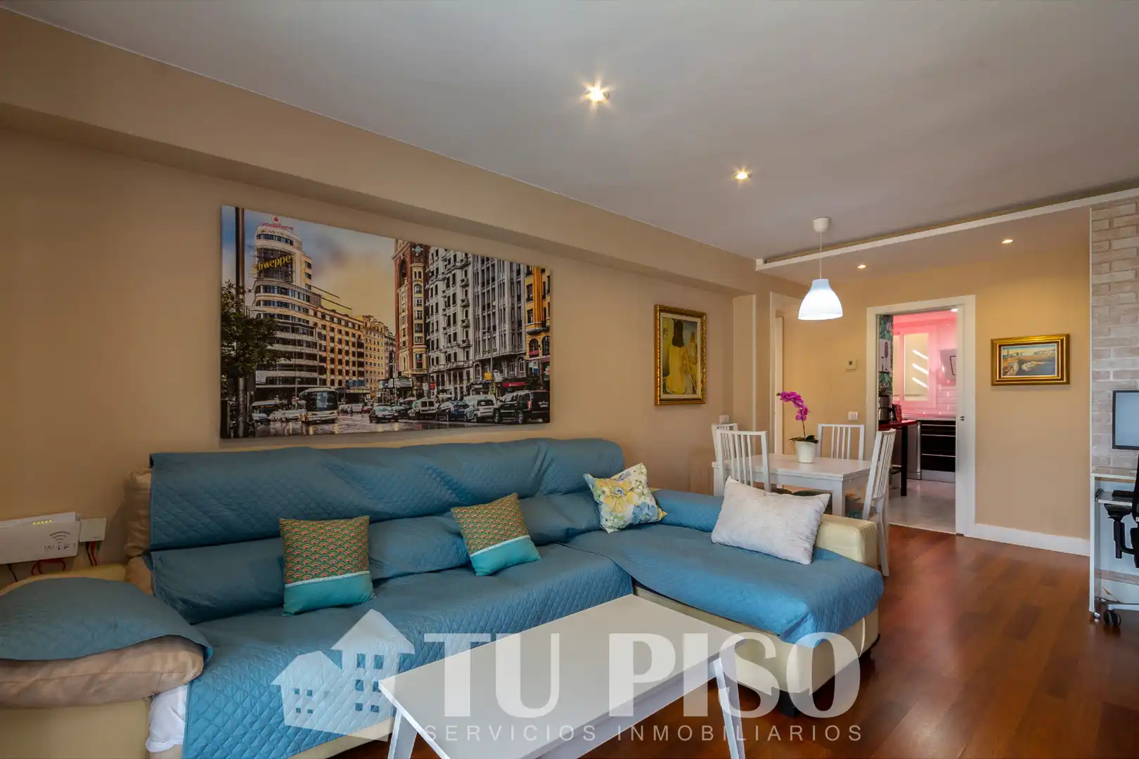 Sala d'estar de Pis en venda en Madrid amb Aire condicionat, Calefacció i Parquet