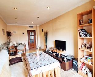 Sala d'estar de Pis en venda en  Córdoba Capital amb Aire condicionat, Calefacció i Parquet