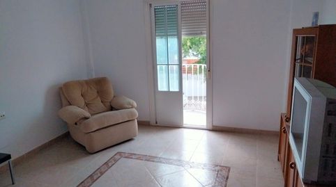 Foto 3 de Piso en venta en Villamartín, Cádiz