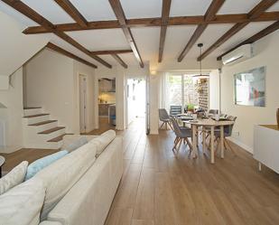 Sala d'estar de Finca rústica en venda en Marbella amb Calefacció i Piscina comunitària