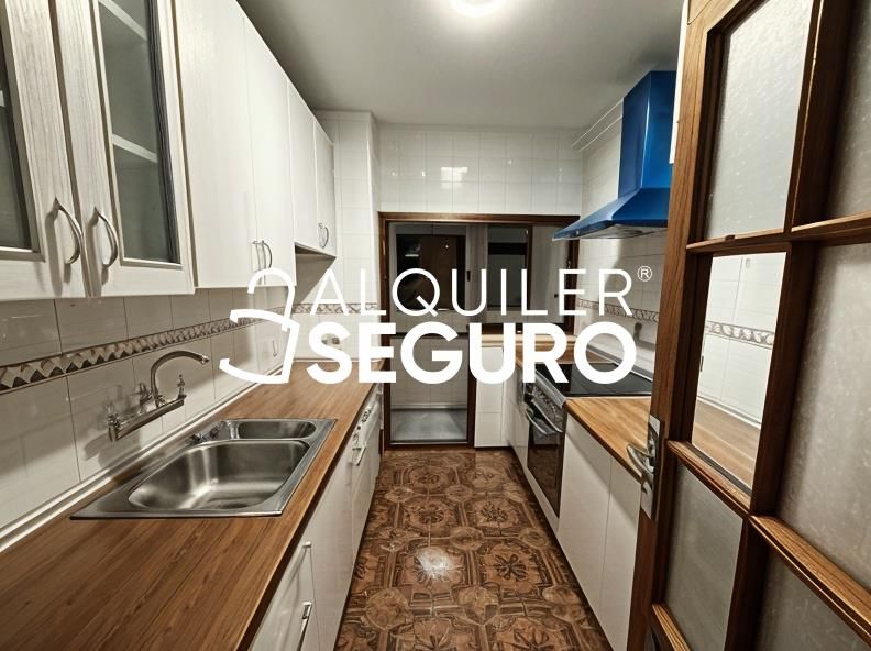 Kitchen of Flat to rent in  Granada Capital  with Furnished