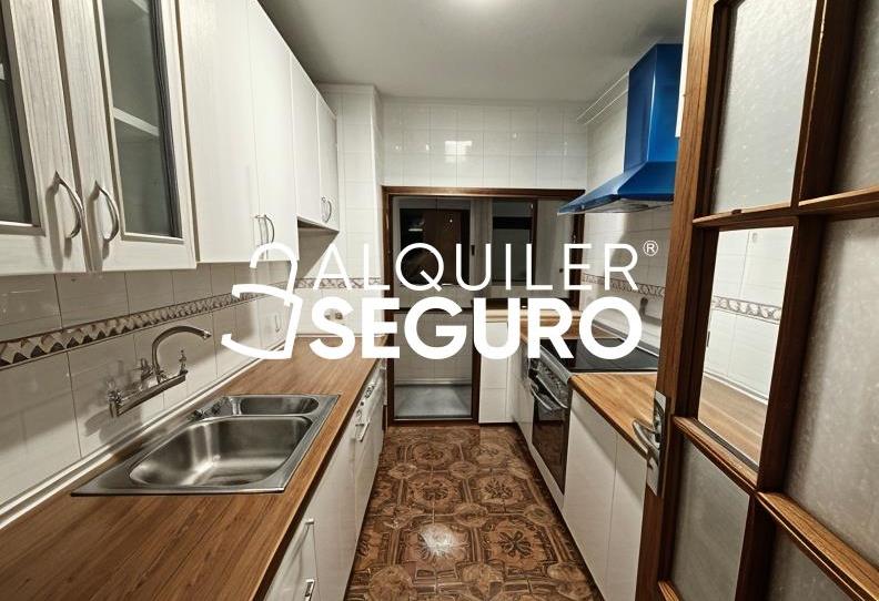 Photo 1 of Flat to rent in Pasaje Francisca Alba, Casería de Montijo, Granada