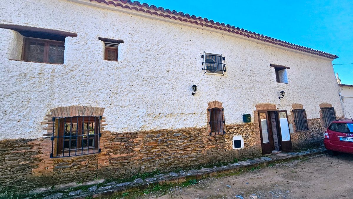 Exterior view of House or chalet for sale in Galaroza  with Private garden, Terrace and Storage room
