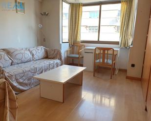 Bedroom of Study to rent in  Madrid Capital  with Air Conditioner and Heating