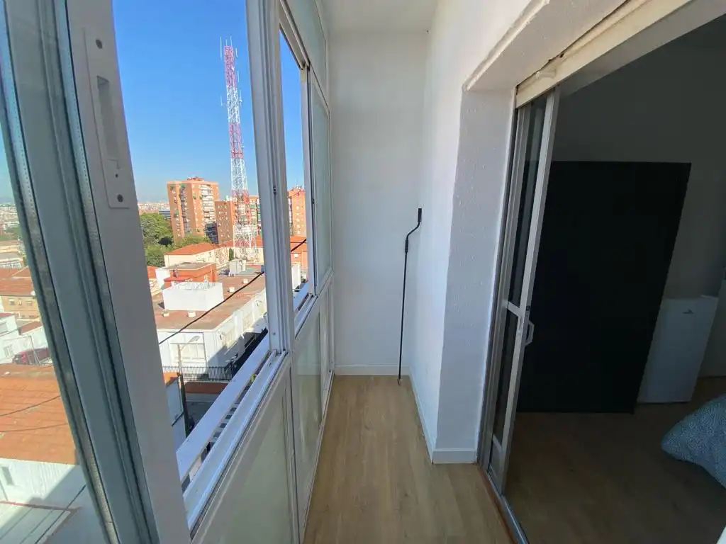 Habitación en Avenida de Palomeras, 94, Palomeras Bajas