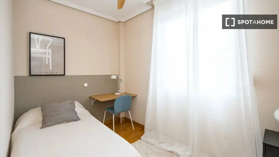 Habitación en Conde Orgaz - Piovera