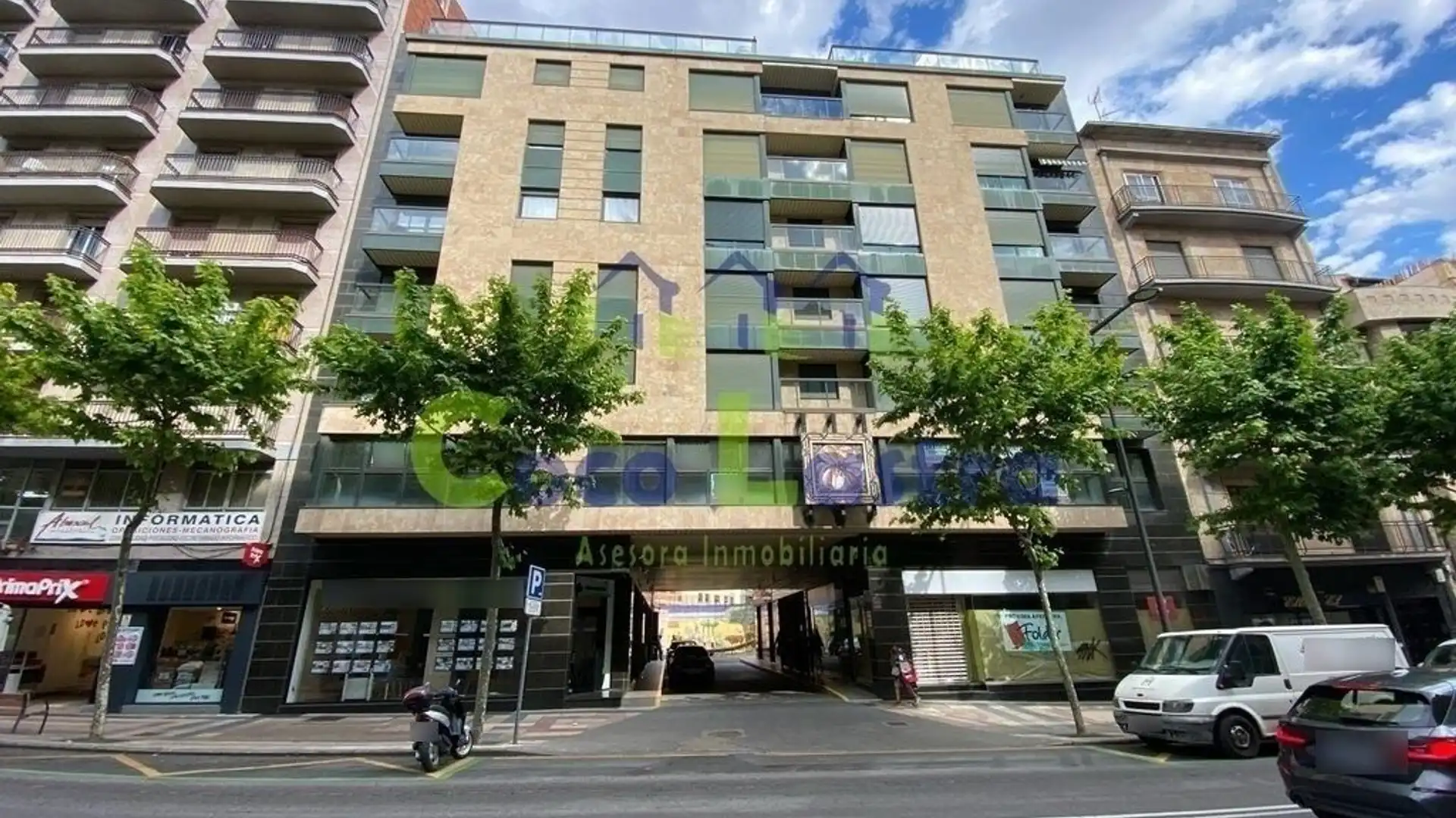 Außenansicht von Wohnung zur Miete in Salamanca Capital mit Heizung, Parkett und Möbliert