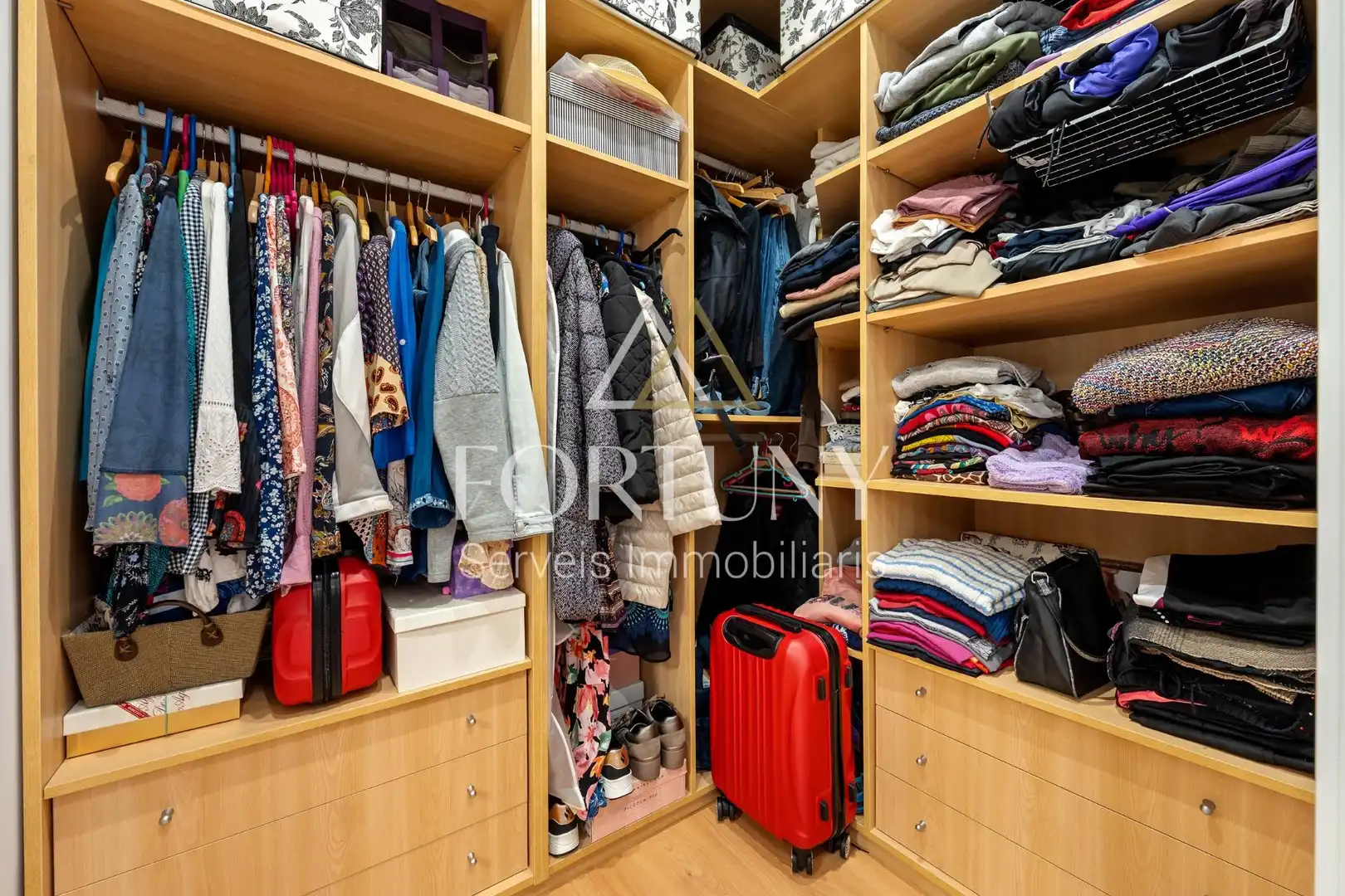 Schlafzimmer von Dachboden zum Verkauf in Reus mit Klimaanlage, Heizung und Terrasse
