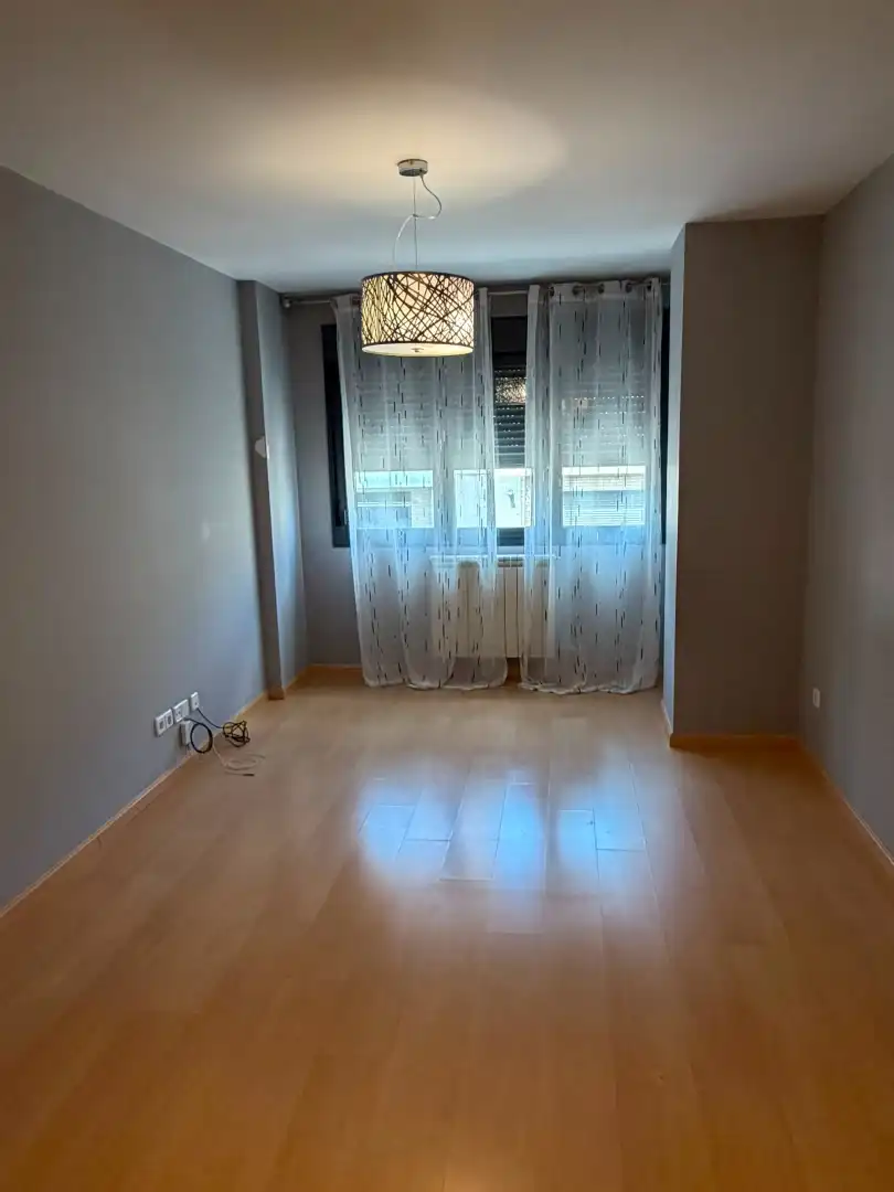 Habitación de Piso en venta en Cuarte de Huerva con Aire acondicionado, Calefacción y Parquet